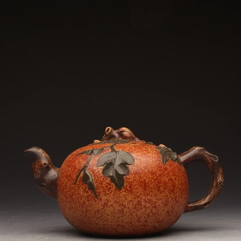 Taiwan backflow old teapot famous authentic Jiang Rong early full handmade mud production special price harvest teapot
Taiwan backflow old teapot famous authentic Jiang Rong early full handmade mud production special price harvest teapot