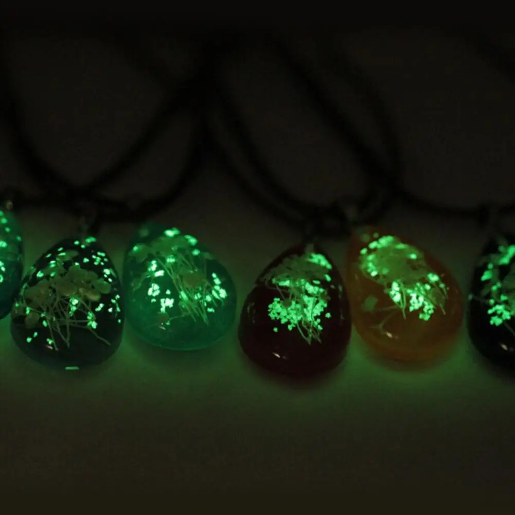 New Fashion Glow in The Dark Dried Flower Teardrop Pendant Necklace Women Xmas Gift Jewelry New
New Fashion Glow in The Dark Dried Flower Teardrop Pendant Necklace Women Xmas Gift Jewelry New