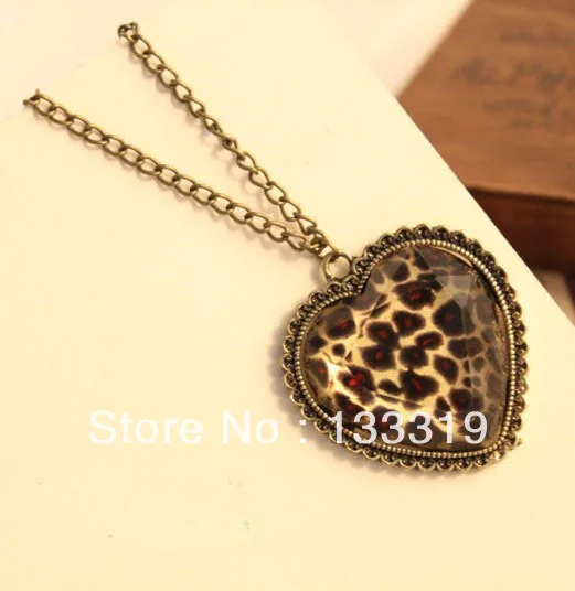 Wholesale New Classic Leopard Love Heart Long Necklace ,Leopard Love Peach Sweater Chain New Fashion
Wholesale New Classic Leopard Love Heart Long Necklace ,Leopard Love Peach Sweater Chain New Fashion