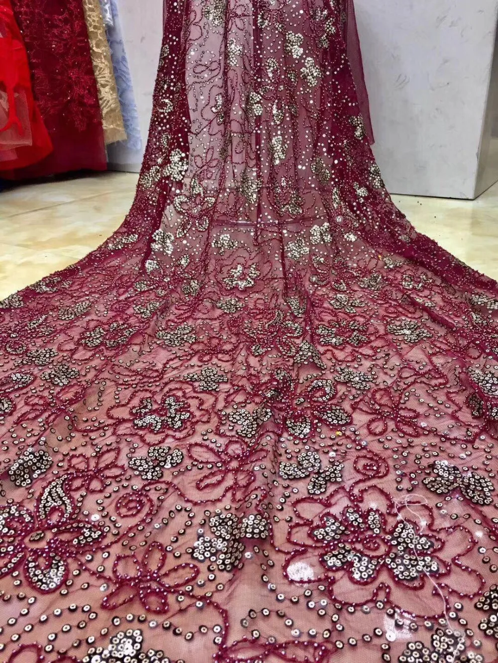 Red Handwork Beads Design French Lace Fabric High Quality African Tulle Lace Fabric With Gold Sequins Bridal French Lace Fabrics
Red Handwork Beads Design French Lace Fabric High Quality African Tulle Lace Fabric With Gold Sequins Bridal French Lace Fabrics