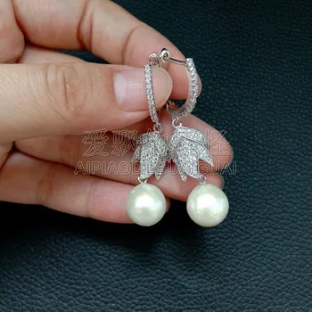 E011829 1.9'' White Keshi Pearl Earrings 
E011829 1.9'' White Keshi Pearl Earrings