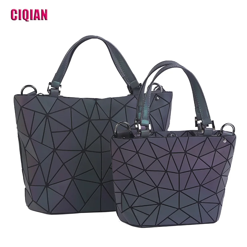2019 Luminous bag Women Geometry Diamond Folding Tote Quilted Shoulder Bags Laser Plain Folding Handbags Free Shipping hologram
2019 Luminous bag Women Geometry Diamond Folding Tote Quilted Shoulder Bags Laser Plain Folding Handbags Free Shipping hologram