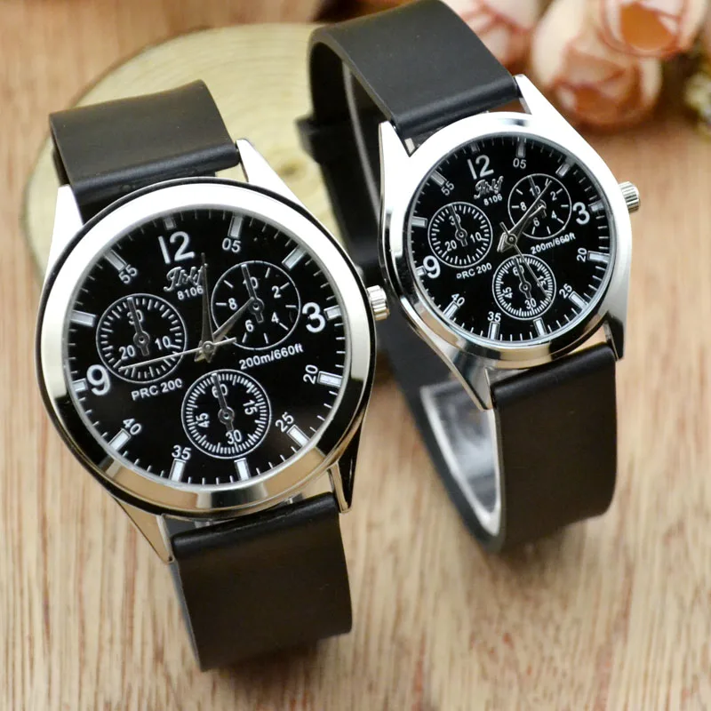 Korean version of fashion, waterproof, antique, fashion, leisure, middle school boys, quartz watch belt, lovers watch electronic
Korean version of fashion, waterproof, antique, fashion, leisure, middle school boys, quartz watch belt, lovers watch electronic