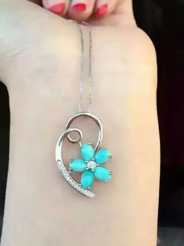 natural green turquoise pendant S925 silver Natural gemstone Pendant Necklace trendy Luxury flowers women party jewelry
natural green turquoise pendant S925 silver Natural gemstone Pendant Necklace trendy Luxury flowers women party jewelry