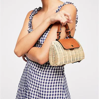 Women's woven Casual Boston handbags Handmade Straw Bag PU Leather girls Vintage Square Straw Crossbody Bag Weaving shoulder bag
Women's woven Casual Boston handbags Handmade Straw Bag PU Leather girls Vintage Square Straw Crossbody Bag Weaving shoulder bag