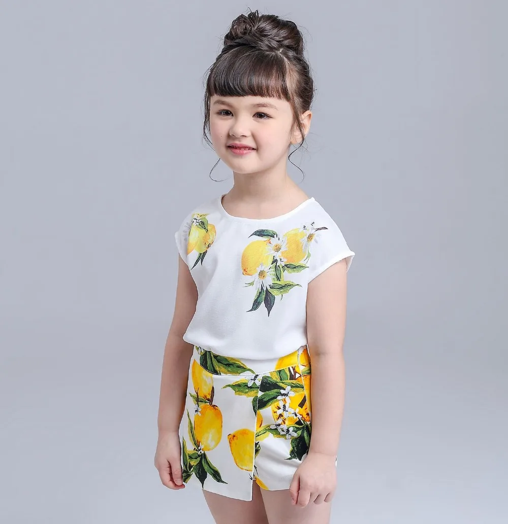 2019 summer fashion Girl's clothing sets Brand lemon printed baby girl suit Kids Lemon tree sets cotton t-shirts/blouse+shorts
2019 summer fashion Girl's clothing sets Brand lemon printed baby girl suit Kids Lemon tree sets cotton t-shirts/blouse+shorts