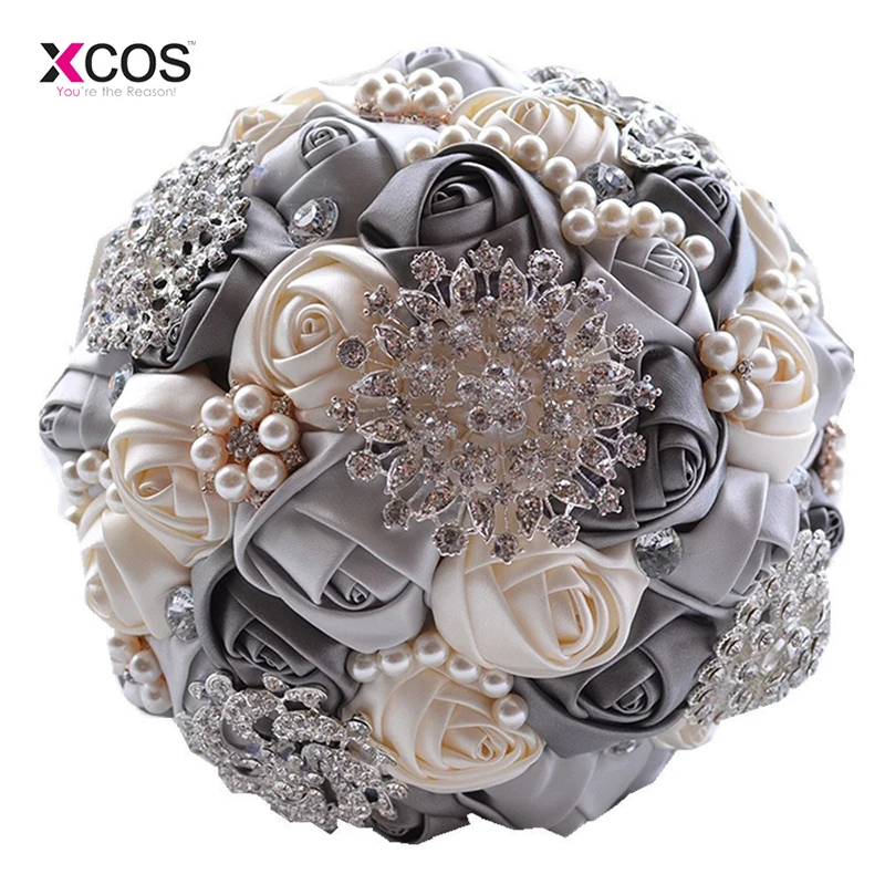 2017 Wedding Flowers Bridal Bouquets Sliver Artificial Rose Luxury Diamond Crystal Bouquet Wedding Bling Brides Ramo De Novia
2017 Wedding Flowers Bridal Bouquets Sliver Artificial Rose Luxury Diamond Crystal Bouquet Wedding Bling Brides Ramo De Novia