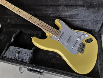 High Quality Yellow str guitar Yngwie Malmsteen Scalloped maple fretboard SSS Pickups Big Head,customized!S-13
High Quality Yellow str guitar Yngwie Malmsteen Scalloped maple fretboard SSS Pickups Big Head,customized!S-13