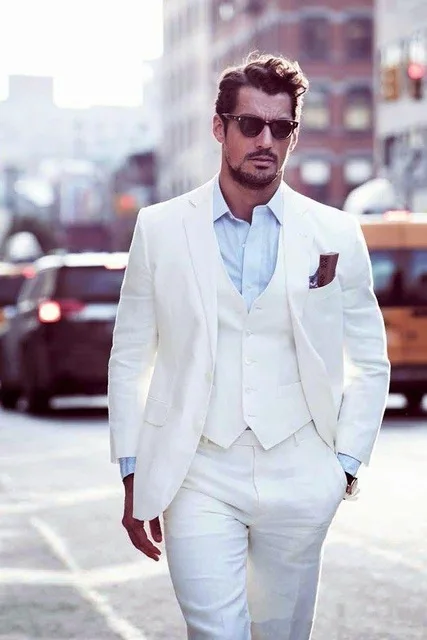 Mens White Wedding 3 Piece Suit Business Tux Slim Fit Notch Lapel Men Evening Suit Two Button Prom Formal Casual Grooms Blazer
Mens White Wedding 3 Piece Suit Business Tux Slim Fit Notch Lapel Men Evening Suit Two Button Prom Formal Casual Grooms Blazer