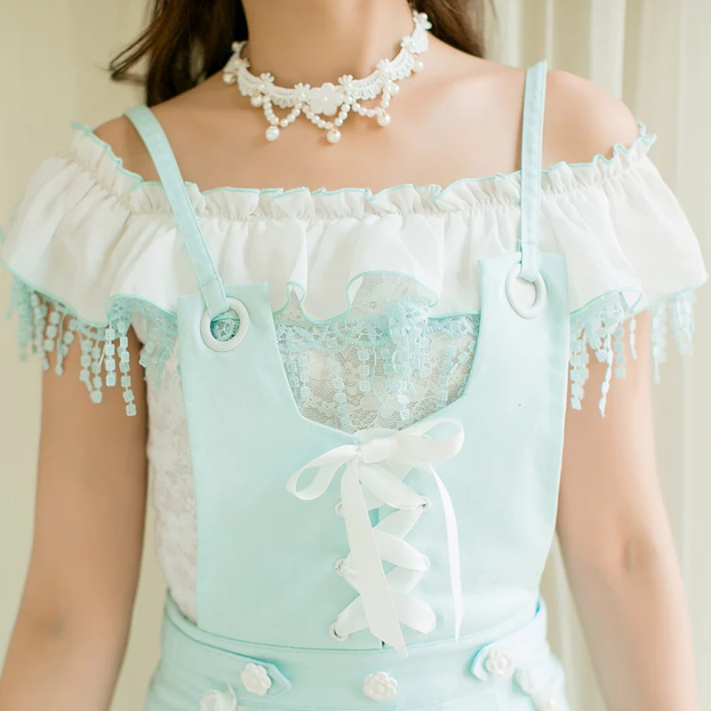 KEQI Candy Rain Princess sweet lolita sweet shirt collar slim line Strapless Lace shirt C22AB7101
KEQI Candy Rain Princess sweet lolita sweet shirt collar slim line Strapless Lace shirt C22AB7101