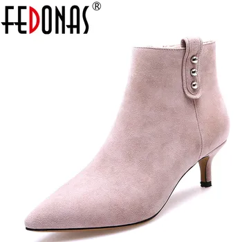 FEDONAS Women Boots Fashion Brand Elegant Medium Heel Autumn Winter Ankle Boots Top Quality Sheep Suede Pointed Toe Shoes Woman
FEDONAS Women Boots Fashion Brand Elegant Medium Heel Autumn Winter Ankle Boots Top Quality Sheep Suede Pointed Toe Shoes Woman