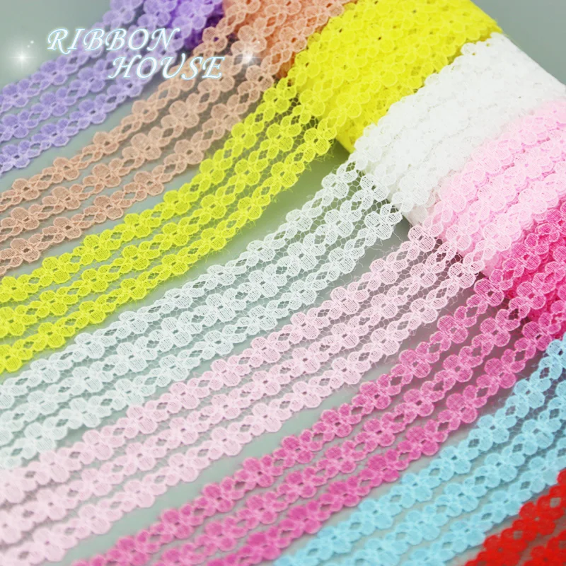 (5 yards/roll) 25mm lace fabric Webbing Decoration Love gift packing Material flower white laces
(5 yards/roll) 25mm lace fabric Webbing Decoration Love gift packing Material flower white laces