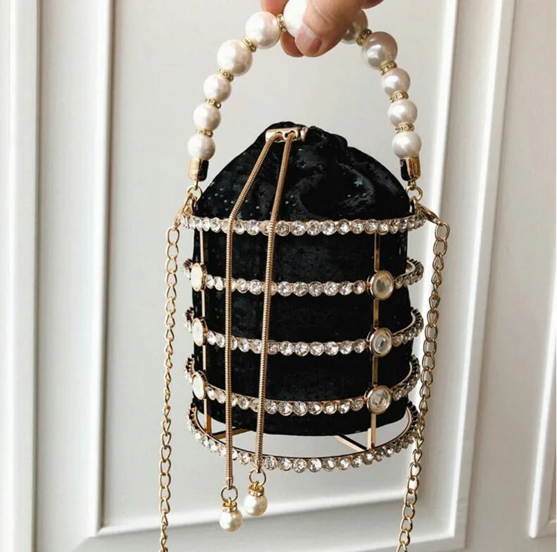 Luxury Diamonds Bucket Shape Clutch Evening Bag Designer Handbag For Women Big Pearls Handle Tote Chain Shoulder Crossbody Bag
Luxury Diamonds Bucket Shape Clutch Evening Bag Designer Handbag For Women Big Pearls Handle Tote Chain Shoulder Crossbody Bag