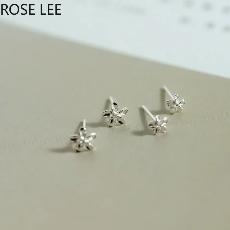 ROSE LEE Women Korean Fashion Cute Tiny Flower Stud Earrings Christmas Gift for Girls 100% Real 925 Sterling Silver Jewelry
ROSE LEE Women Korean Fashion Cute Tiny Flower Stud Earrings Christmas Gift for Girls 100% Real 925 Sterling Silver Jewelry