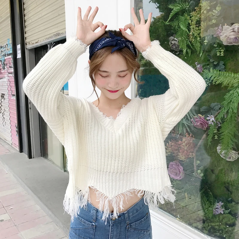 2017 Autumn Korea Style Sexy Deep V Tassel Knitting Pullover Female White Long Sleeve Knitted Crochet Sweater Women Knit Jumper
2017 Autumn Korea Style Sexy Deep V Tassel Knitting Pullover Female White Long Sleeve Knitted Crochet Sweater Women Knit Jumper