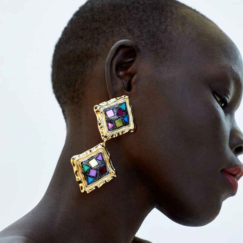 AENSOA ZA Big Colorful Crystal Drop Earrings For Women Vintage Square Metal Rhinestone Pendant Earring Bohemia Statement Jewelry
AENSOA ZA Big Colorful Crystal Drop Earrings For Women Vintage Square Metal Rhinestone Pendant Earring Bohemia Statement Jewelry