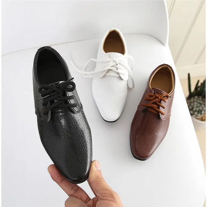 Soft Comfortable Kids Leather Shoes British Style Flat Heel Student Shoes Formal Stage Performance Child Glossy Leather Shoes
Soft Comfortable Kids Leather Shoes British Style Flat Heel Student Shoes Formal Stage Performance Child Glossy Leather Shoes