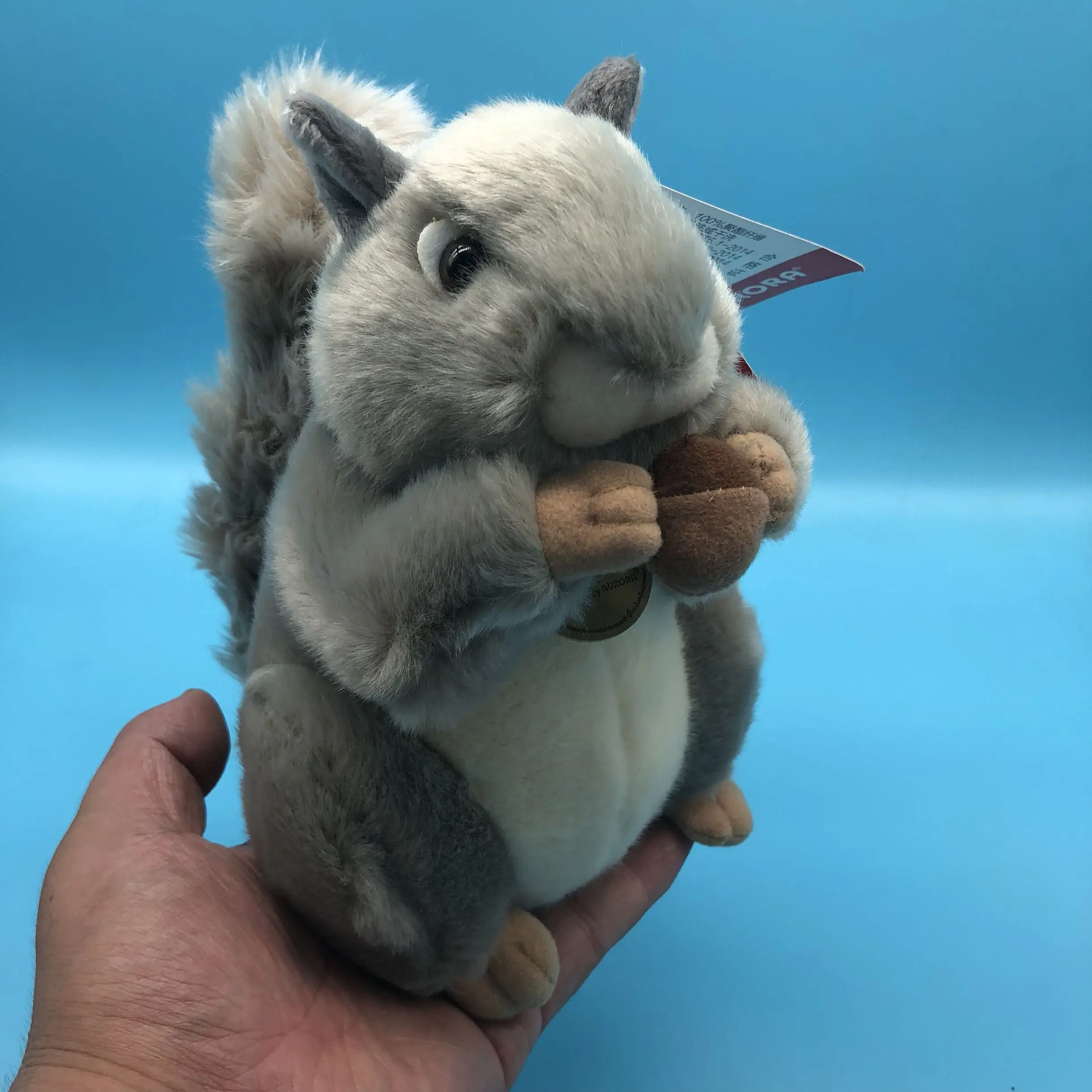 Милая серая белка, плюшевая игрушка, мягкая кукла, детская игрушка, подарок на день рождения, около 22 см, w0729
Милая серая белка, плюшевая игрушка, мягкая кукла, детская игрушка, подарок на день рождения, около 22 см, w0729