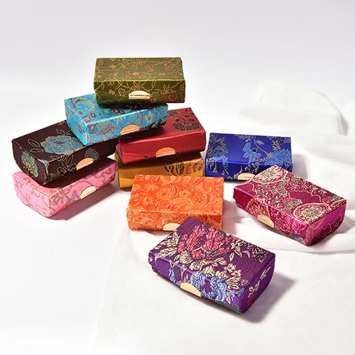 1Pc Square Flower Design Lipstick Display Box Case With Mirro Art Tools Feminine Hygiene Product for Health Care Supplies
1Pc Square Flower Design Lipstick Display Box Case With Mirro Art Tools Feminine Hygiene Product for Health Care Supplies