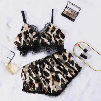 Sexy Sleepwear Set Sling Sleepwear Lingerie Lace Leopard Print Underwear And Shorts Pajama Set bayan gecelikler Ladies Nightgown
Sexy Sleepwear Set Sling Sleepwear Lingerie Lace Leopard Print Underwear And Shorts Pajama Set bayan gecelikler Ladies Nightgown