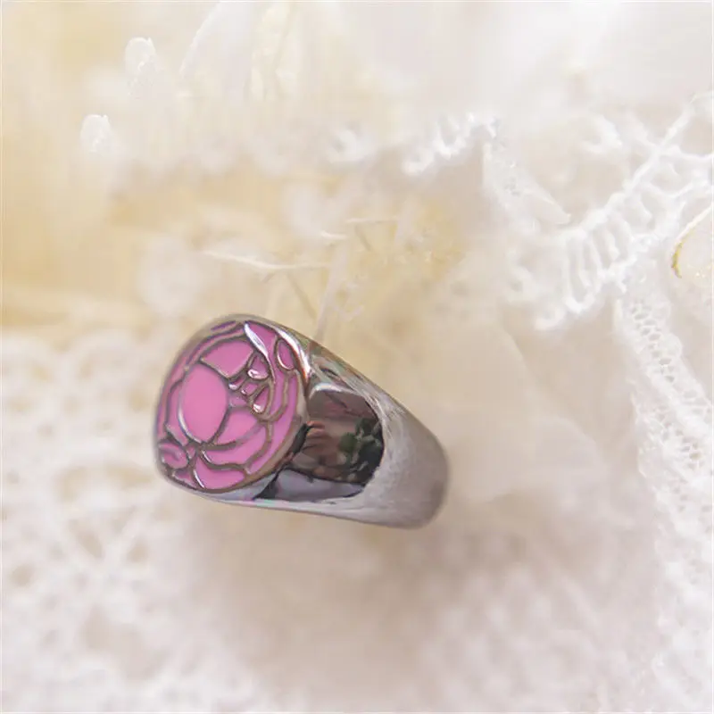 Free shipping Revolutionary Girl Utena Utena Tenjo GEM cosplay Ring accessories Cos Daily Prop
Free shipping Revolutionary Girl Utena Utena Tenjo GEM cosplay Ring accessories Cos Daily Prop