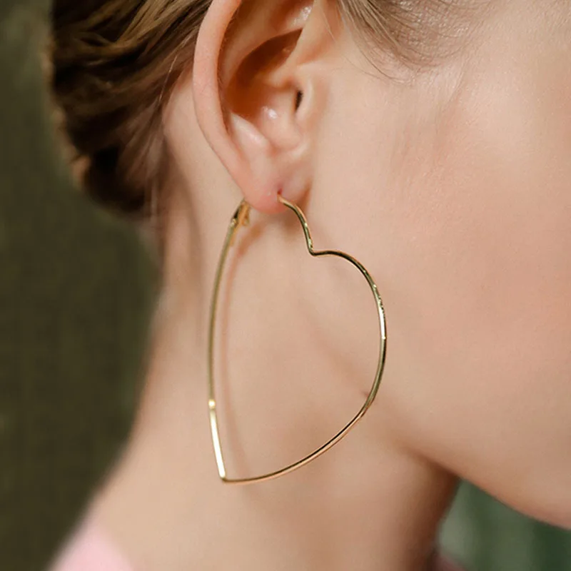 SMJEL Hippie Exaggerated Hollow Heart Statement Earrings Women Simple Jewelry Gold Earings Girl Brincos Birthday Gift S218
SMJEL Hippie Exaggerated Hollow Heart Statement Earrings Women Simple Jewelry Gold Earings Girl Brincos Birthday Gift S218