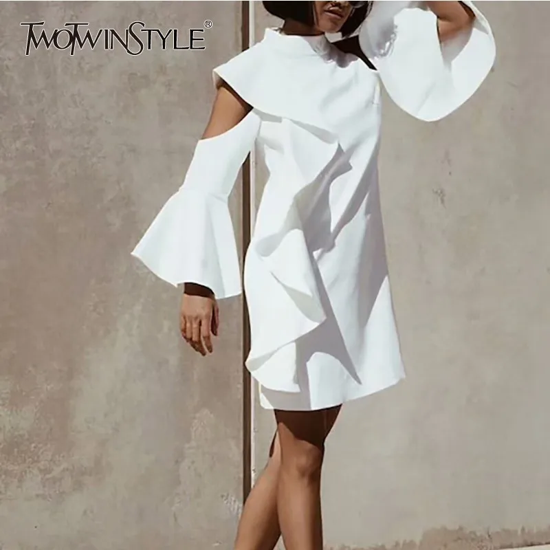 TWOTWINSTYLE Off Shoulder Dresses Female Large Size Stand Collar Flare Sleeve Ruffle Mini Women Dress Spring Fashion Sweet Style
TWOTWINSTYLE Off Shoulder Dresses Female Large Size Stand Collar Flare Sleeve Ruffle Mini Women Dress Spring Fashion Sweet Style