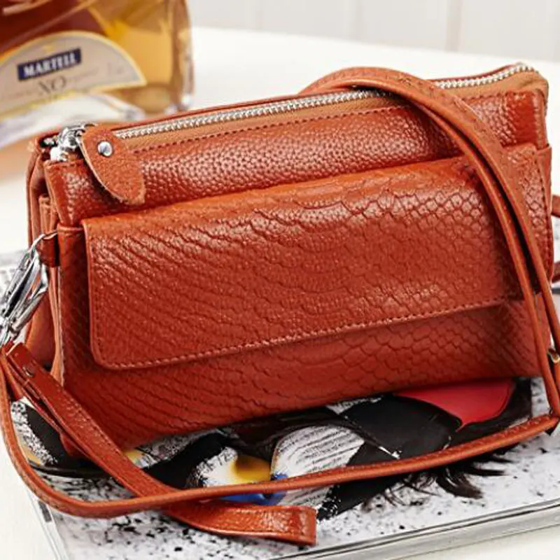 LADSOUL 2019 Fashion Women Day Clutches Bag Serpentine Solid Color Split Leather Crossbody Bag 6479
LADSOUL 2019 Fashion Women Day Clutches Bag Serpentine Solid Color Split Leather Crossbody Bag 6479
