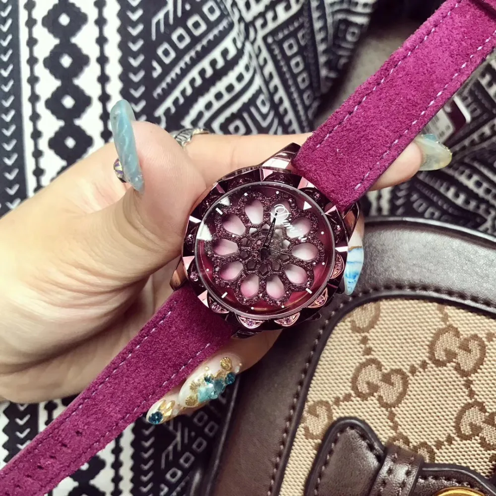 Noble Purple Watches for Women Real Fur Leather Wrist watch Quartz Crystals Watch Flower Spinning Watch Waterproof Montre Femme
Noble Purple Watches for Women Real Fur Leather Wrist watch Quartz Crystals Watch Flower Spinning Watch Waterproof Montre Femme