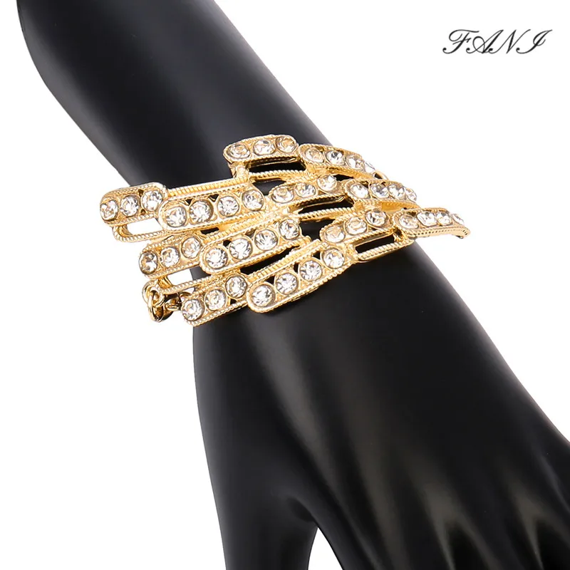Fani 2018 Hot Sell European Style gold Crystal Charms Bracelet for Women Beads Jewelry bracelets for women luxury brand customer
Fani 2018 Hot Sell European Style gold Crystal Charms Bracelet for Women Beads Jewelry bracelets for women luxury brand customer