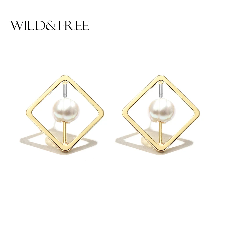 New Arrival Simple Pearl Earrings Jewelry For Women Geometric Gold Color Square Copper Hollow Stud Earrings Brand Jewelry Gift
New Arrival Simple Pearl Earrings Jewelry For Women Geometric Gold Color Square Copper Hollow Stud Earrings Brand Jewelry Gift
