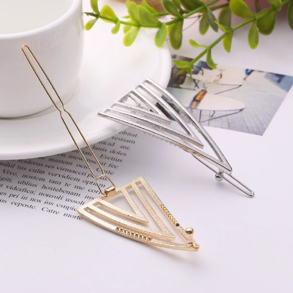 New Elegant Women Hair Clip Korean Simple Design Gold Silver Hollow Triangle Geometric Metal Hairpin Hairdressing Barrettes Deco
New Elegant Women Hair Clip Korean Simple Design Gold Silver Hollow Triangle Geometric Metal Hairpin Hairdressing Barrettes Deco