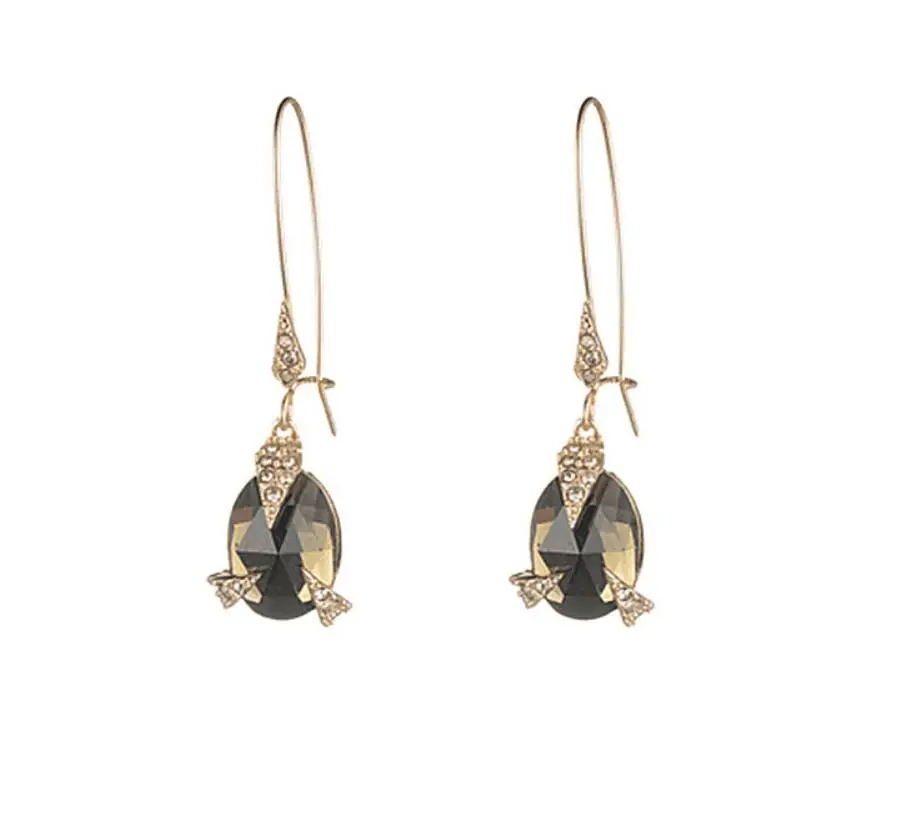 CSxjd 2018 Luxury Fashion Crystal Setting Cubic Zircon Women's Drop Earrings
CSxjd 2018 Luxury Fashion Crystal Setting Cubic Zircon Women's Drop Earrings