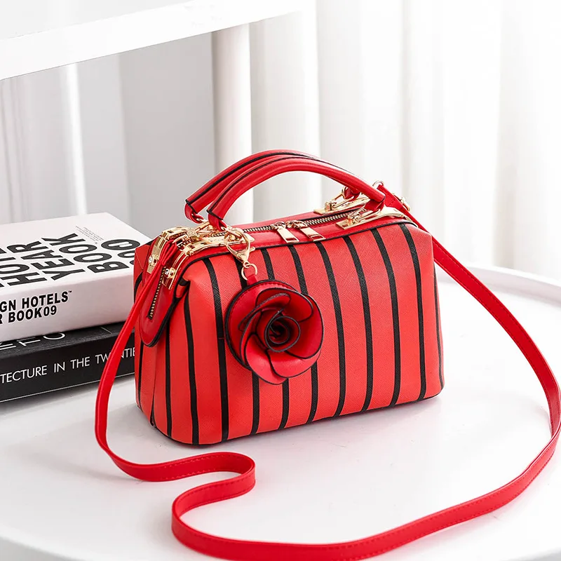 2019 New Brand Women Leather Handbags Famous Fashion Shoulder Bags Female Luxury Designer Crossbody Purses Bolsas fyA078-21
2019 New Brand Women Leather Handbags Famous Fashion Shoulder Bags Female Luxury Designer Crossbody Purses Bolsas fyA078-21