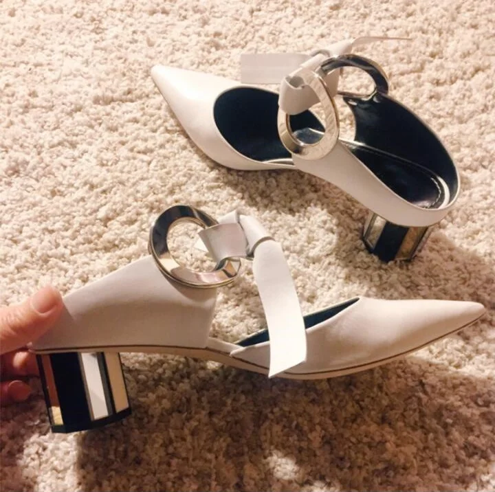 2019 New Arrivals Ladies Mules Shoes White Black Red Leather Square Heel Metal Decor Lace-up Dress Shoes Cut-out Patchwork Shoes
2019 New Arrivals Ladies Mules Shoes White Black Red Leather Square Heel Metal Decor Lace-up Dress Shoes Cut-out Patchwork Shoes