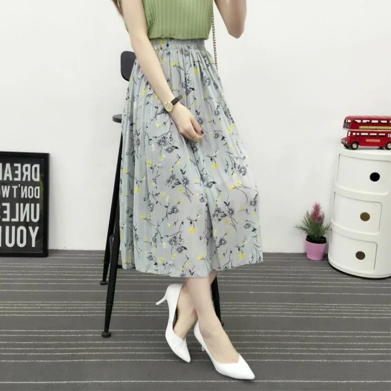 skirts 2017 summer Korean version floral chiffon half high waist A word in the long skirt literary half female pleated
skirts 2017 summer Korean version floral chiffon half high waist A word in the long skirt literary half female pleated