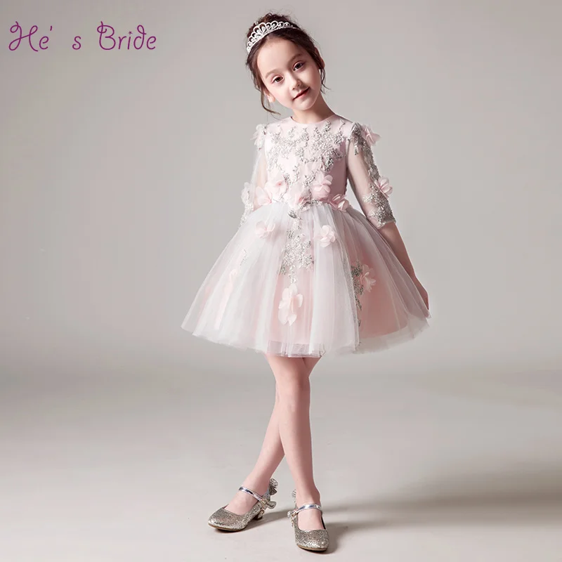 He's Bride Appliques Hald Sleeves Ball Gown Above Knee Mini Pink Flower Girls Dresses for Party and Wedding Communion Dresses
He's Bride Appliques Hald Sleeves Ball Gown Above Knee Mini Pink Flower Girls Dresses for Party and Wedding Communion Dresses