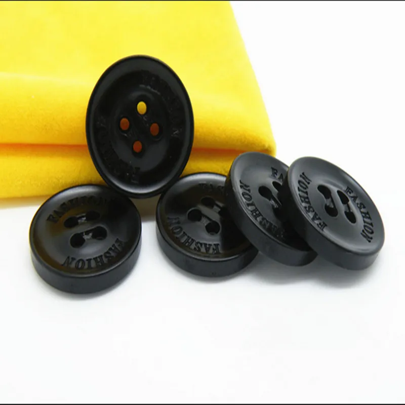 10pcs/lot Four-hole high-grade DIY sewing accessories black suit formal wear coat windbreaker fashion buckle
10pcs/lot Four-hole high-grade DIY sewing accessories black suit formal wear coat windbreaker fashion buckle