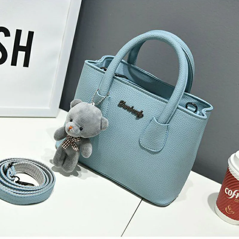 2019 New Women Handbags Simple Fashionable Litchi Pattern Small Squre Bag Bear Ornaments Lady Messenger Bag Girl Shoulder bag
2019 New Women Handbags Simple Fashionable Litchi Pattern Small Squre Bag Bear Ornaments Lady Messenger Bag Girl Shoulder bag