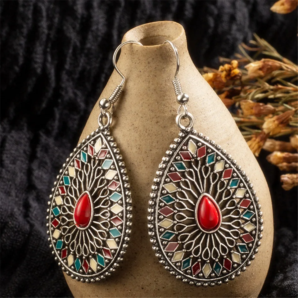 Bohemia Vintage Big Water drops earrings for women Charm Hollow flower Statement Indian style Ethnic Dangle earrings fashion
Bohemia Vintage Big Water drops earrings for women Charm Hollow flower Statement Indian style Ethnic Dangle earrings fashion