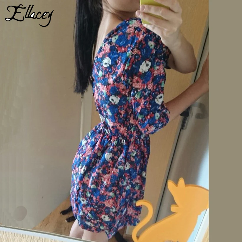 Ellacey 2019 Back V Neck Summer Dress Women Vintage Tropical Dress Floral Print Vestidos Half Sleeve Casual Printed Dresses
Ellacey 2019 Back V Neck Summer Dress Women Vintage Tropical Dress Floral Print Vestidos Half Sleeve Casual Printed Dresses