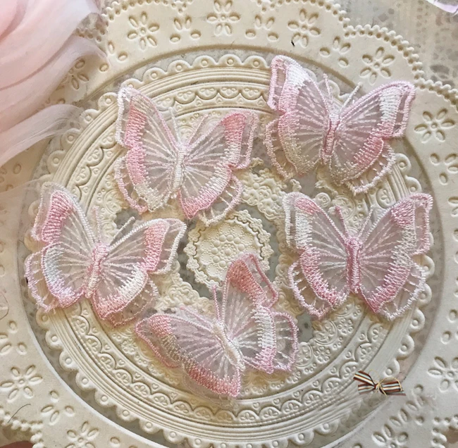 20pcs 4.5*5.5cm pink organza butterfly embroidery lace appliques patches L14Q187
20pcs 4.5*5.5cm pink organza butterfly embroidery lace appliques patches L14Q187