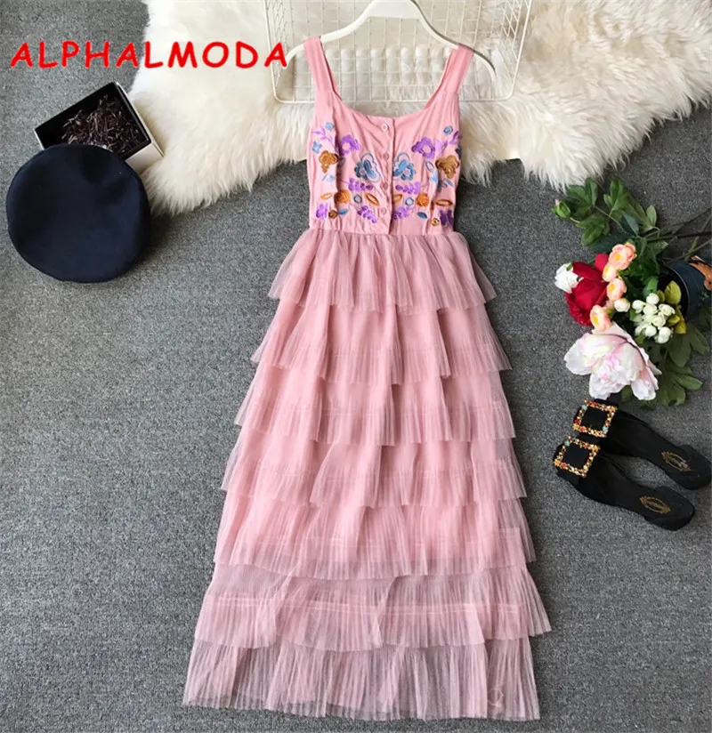 ALPHALMODA 2019 Summer Beautiful Embroidery Floral Cake Dress Single Breasted Tank Multi-layered Gauze Sweet Ladies Vestidos
ALPHALMODA 2019 Summer Beautiful Embroidery Floral Cake Dress Single Breasted Tank Multi-layered Gauze Sweet Ladies Vestidos