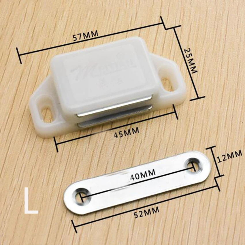 1pcs s/L New cabinet door suction suction Door Hardware accessories White Base Single Magnetic Catch with Screws
1pcs s/L New cabinet door suction suction Door Hardware accessories White Base Single Magnetic Catch with Screws