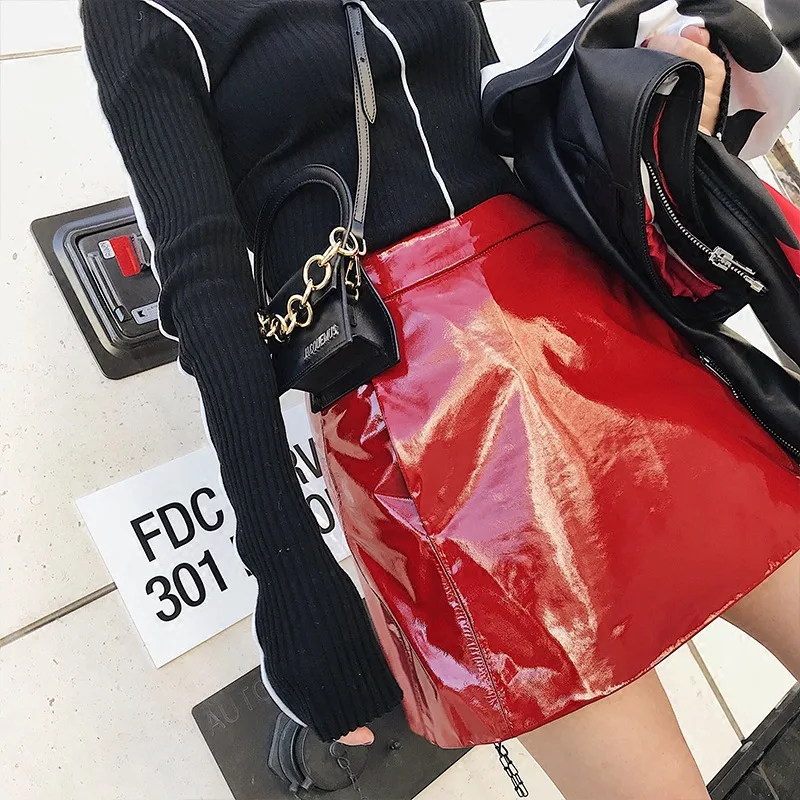 2019 Autumn Winter Women Brand New Sheepskin Genuine Leather Mini Skirts Moto Biker Patent Leather Skirt Red Black W1840
2019 Autumn Winter Women Brand New Sheepskin Genuine Leather Mini Skirts Moto Biker Patent Leather Skirt Red Black W1840