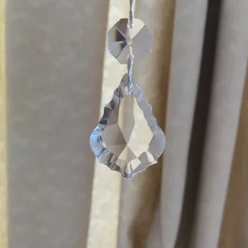 Wholesales price 20sets Clear 38mm glass maple leaf pendants with octagon beads for cards/small lamp decoration
Wholesales price 20sets Clear 38mm glass maple leaf pendants with octagon beads for cards/small lamp decoration