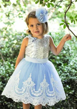 Sequined Top Knee Length Tulle Princess Dress with Bow Backless Customized Flower Girl Dress Girls Birthday Party Gowns Vestidos
Sequined Top Knee Length Tulle Princess Dress with Bow Backless Customized Flower Girl Dress Girls Birthday Party Gowns Vestidos