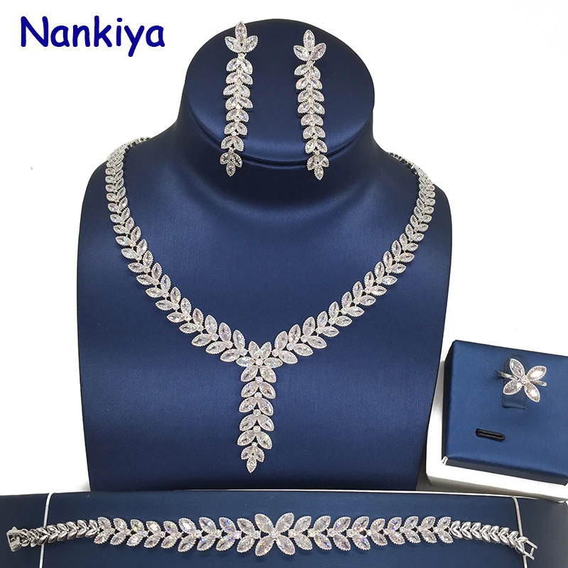 Nankiya New Leaf Pandent Wedding Jewelry Set Sparkling Eye Cubic Zirconia Crystal 4pcs Bridal Women Wedding Jewellery Set NC711
Nankiya New Leaf Pandent Wedding Jewelry Set Sparkling Eye Cubic Zirconia Crystal 4pcs Bridal Women Wedding Jewellery Set NC711
