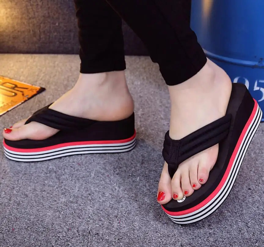 wholesale woman slippers 2016 new muffin slippers thick bottom platform slope beach female sandals 36-40
wholesale woman slippers 2016 new muffin slippers thick bottom platform slope beach female sandals 36-40