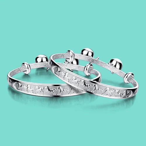925 sterling silver bracelet for baby The horse design baby Solid silver bracelet infant jewelry A birthday present for children
925 sterling silver bracelet for baby The horse design baby Solid silver bracelet infant jewelry A birthday present for children